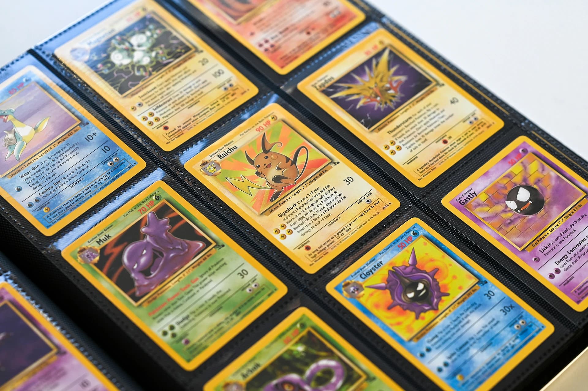 Kako ugotoviti vrednost Pokémon kartic?