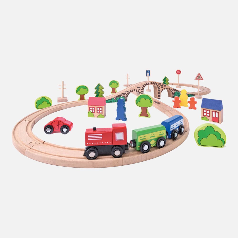 Wooden railway with train (40 pcs)